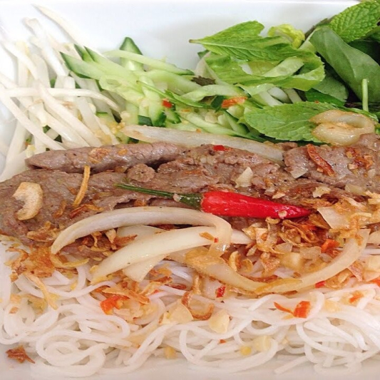 104. Lemongrass Stir-Fry with Beef