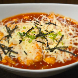 Cheese Spicy Stir-Fried Rice Cake