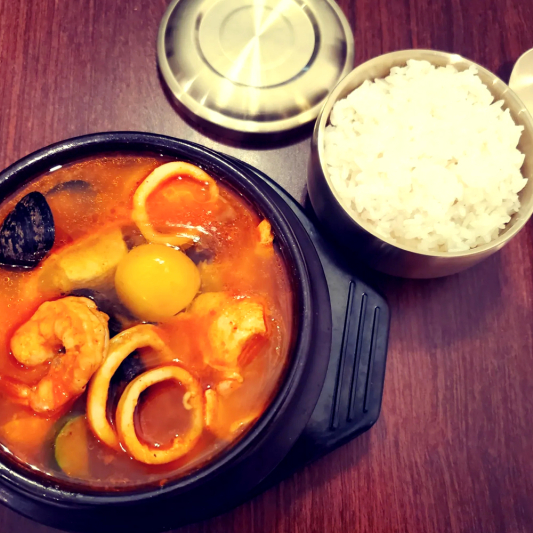 Soon Tofu Jigae 순두부찌개 嫩豆腐汤