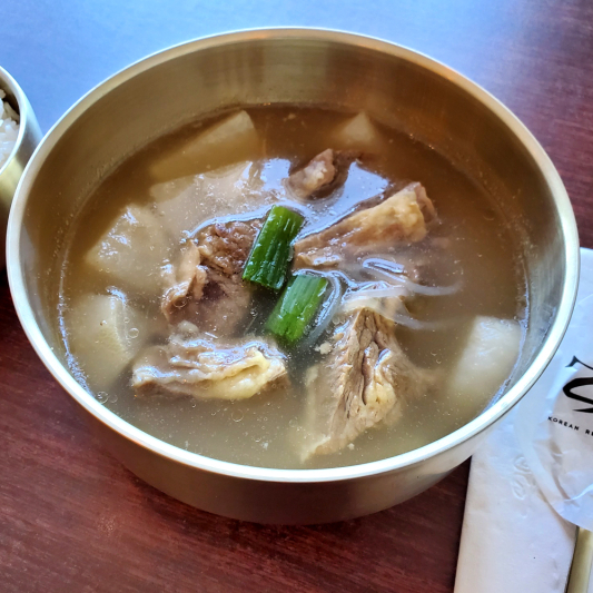 Galbitang 갈비탕 排骨汤