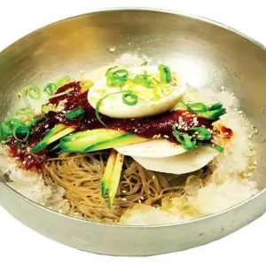 N5. Bibim Nengmyun