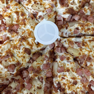 Hawaiian Pizza