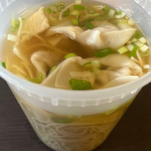 Large Chicken Wonton Soup with Noodles