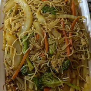 Singapore Vegetable Lo Mein