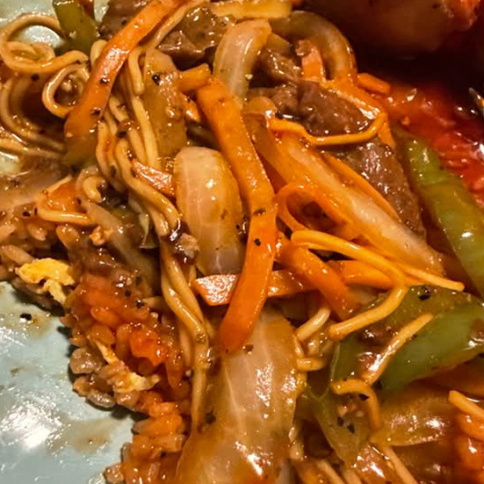 Black Pepper Steak Lo Mein