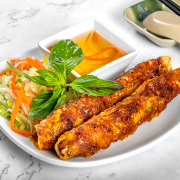 1. Pork Spring Roll (2 pcs) (Chả Gi&ograve;) (豬肉春捲)