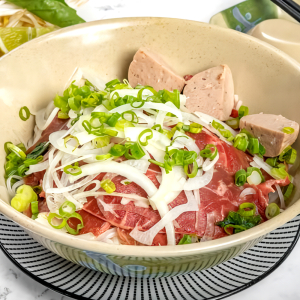 Noodle Soup (Phở) (牛肉湯粉)