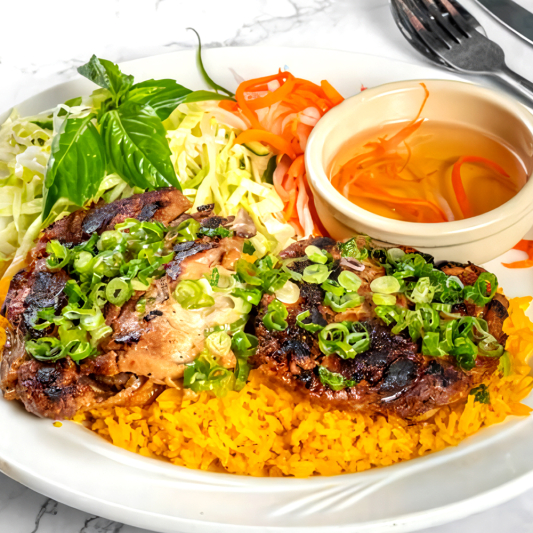 47. Grilled Lemon Grass Chicken with Fried Rice (Cơm Chi&ecirc;n G&agrave; Ướp Sả) (香茅雞炒飯)