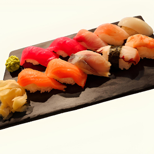 Lunch Sushi & Roll Special