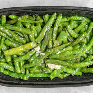 E7. Green Beans with Garlic Sause