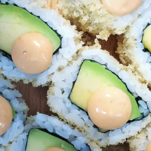 Avocado Crunch Roll (8 pcs)