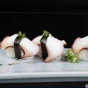 Tako Nigiri (2 pcs)