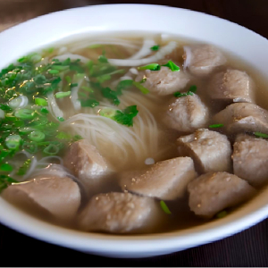 10. Beef Ball Rice Noodle in Soup / Phở B&ograve; Vi&ecirc;n / 牛丸湯粉