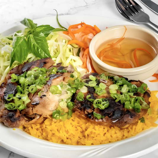 47. Grilled Lemongrass Chicken with Fried Rice / Cơm Chi&ecirc;n G&agrave; Ướp Sả / 香茅雞炒飯