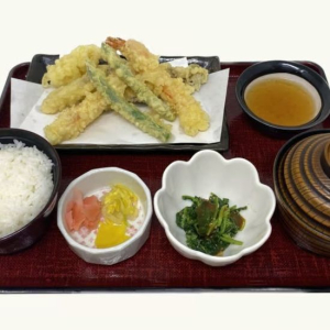 Shrimp Tempura (8 pcs) (Lunch)