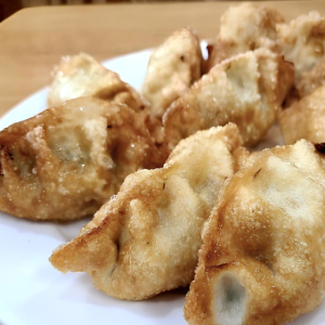 Dumplings (6 pcs)