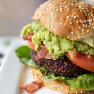 Guacamole Beef Burger
