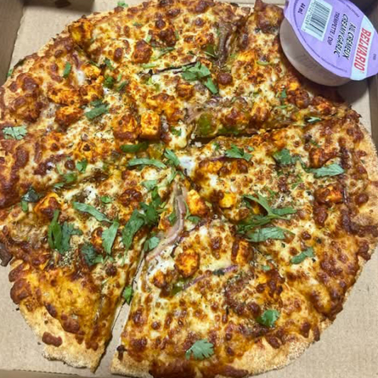Achari Paneer Pizza