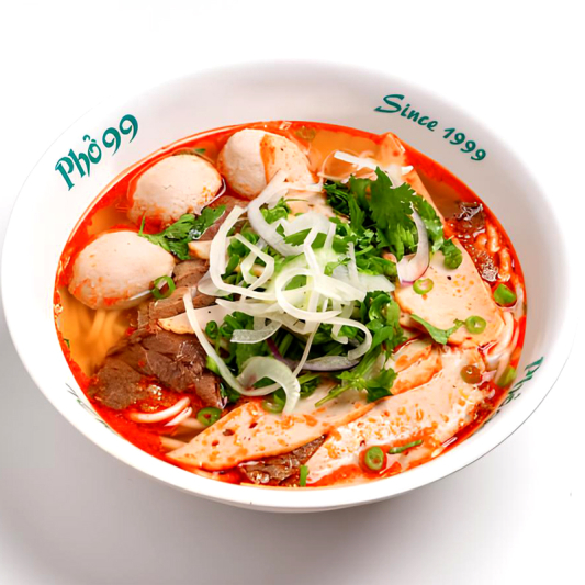 20. Spicy Hue Beef Noodle Soup with Well-Done Flank, Vietnamese Ham, Meat Balls (with Thick Vermicelli Noodle)
