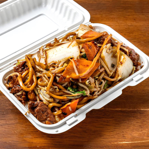 76. Beef Fried Noodles with Black Bean Sauce (Thick)