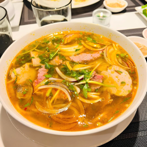 12. B&uacute;n B&ograve; Huế