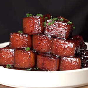 Secret Recipe Grandma&rsquo;s Braised Pork 秘制外婆红烧肉