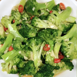 Stir-Fried Broccoli 爆炒西兰花