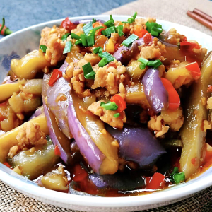 Spicy and Sweet Sour Eggplant with Rice and Vegetables 鱼香茄子饭