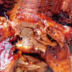Shanghai-Style Soy Sauce Duck (Half Duck) 本帮上海酱鸭 (半只)