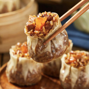 Salted Egg Yolk Glutinous Rice Siu Mai (6 pcs) 咸蛋黄糯米烧卖 (6个)