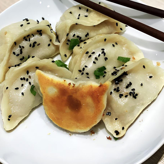 Shanghai Dumplings (4 pcs) 老上海手工锅贴 (手擀皮) (4个)