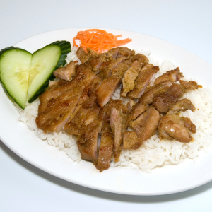 KM10. Grilled Chicken on Steamed Rice