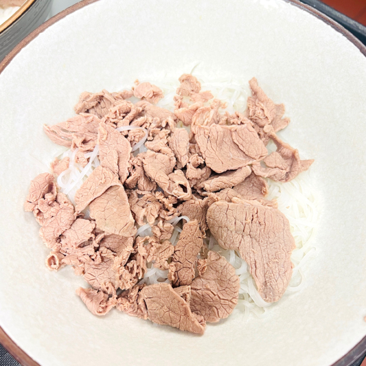 KM9. Well-Done Beef Noodle Soup