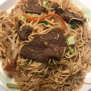 Beef Fried Noodles (Lo Mein)