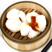 S8. Steamed BBQ Pork Buns (2 pcs) 蜜汁叉烧包