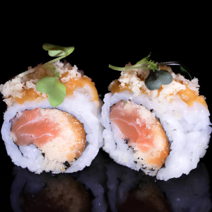 Crispy Salmon Roll (8 pcs)