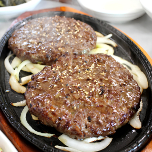 Tteok-Galbi + Deonjang Jjigae