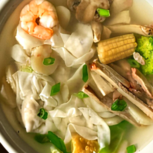 12. Wor Wonton Soup
