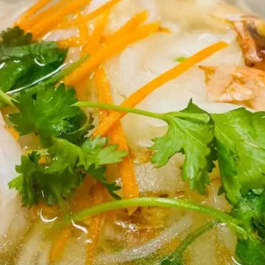 27. Soupe-repas Tha&iuml; aux crevettes / 27. Thai Soup with Shrimps
