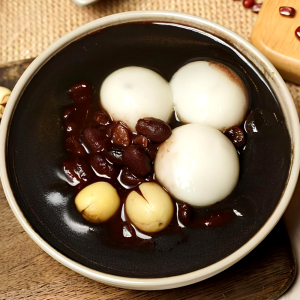 Sesame & Red Bean Soup with Glutinous Rice Balls 芝麻糊紅豆沙配湯丸