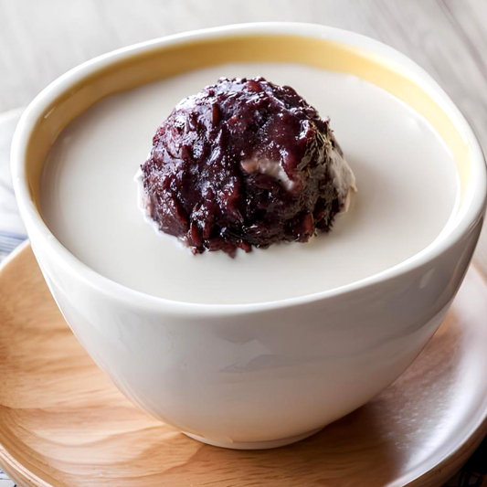 Almond Tea and Black Glutinous Rice 细磨杏仁茶黑糯米