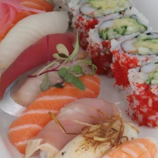 Sushi Combo (12 pcs)