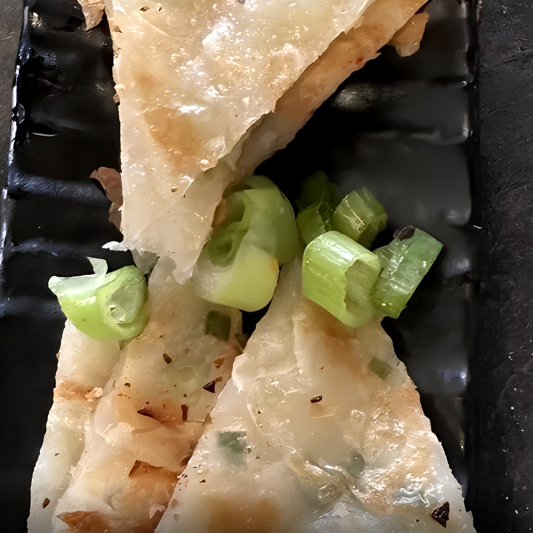 Scallion Pancake (8 pcs) / 葱油饼