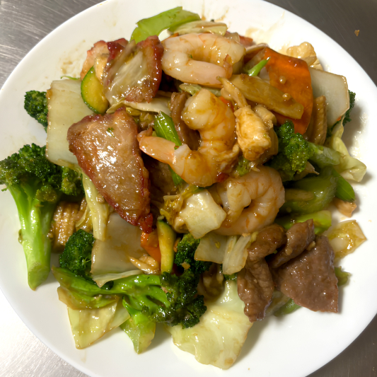 20. Special Mixed Greens 