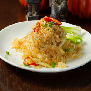 Jellyfish Salad with Mixed Vegetables 五彩凉拌海蜇皮