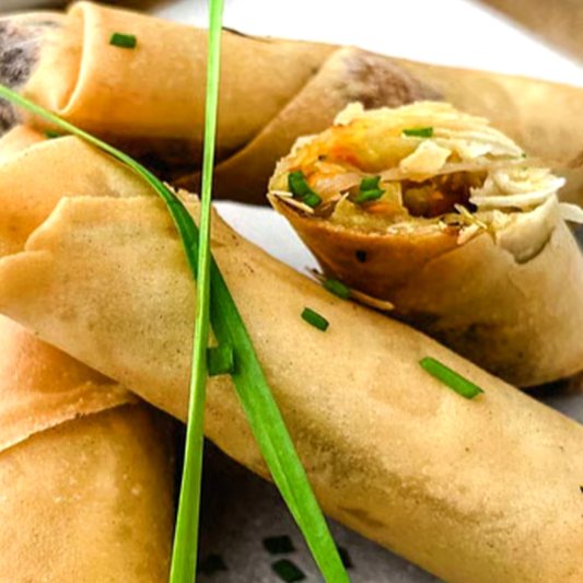 01. Vegetable Spring Rolls (2 pcs)