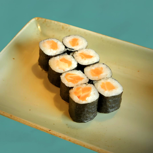 Salmon Hoso Maki (8 pcs)