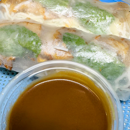 Vegan Chicken Rice Paper Wrap (Peanut Sauce) (2 pcs)