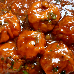 Gravy Vegetable Momos