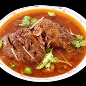 Beef Nihari with Naan (2 pcs)